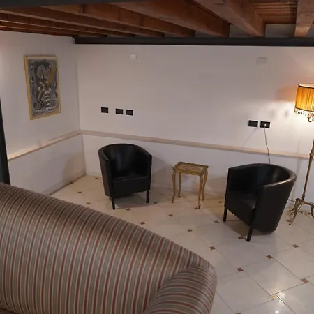 Ca De La Cenise Apartment